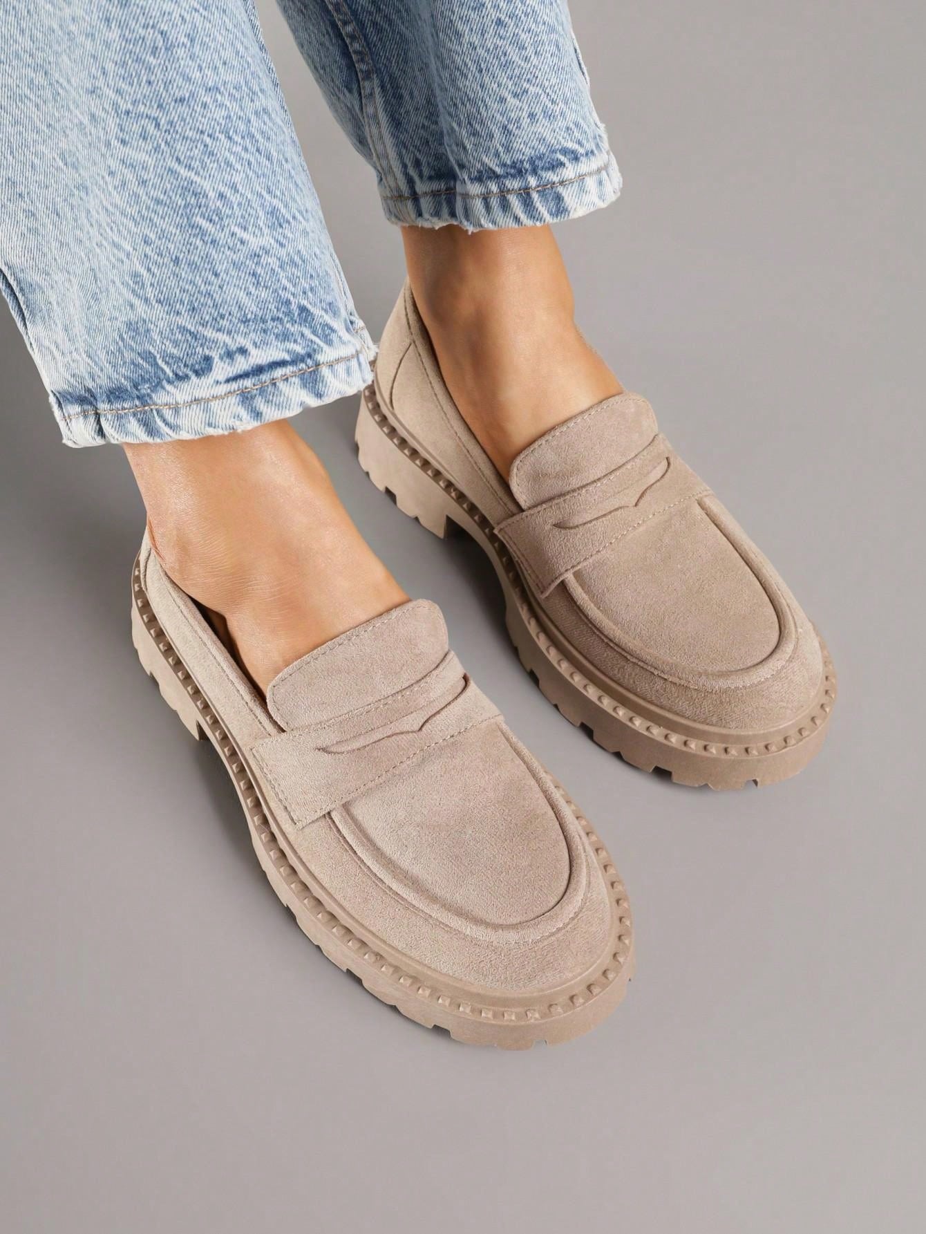 AZALURA — Élégance urbaine moderne